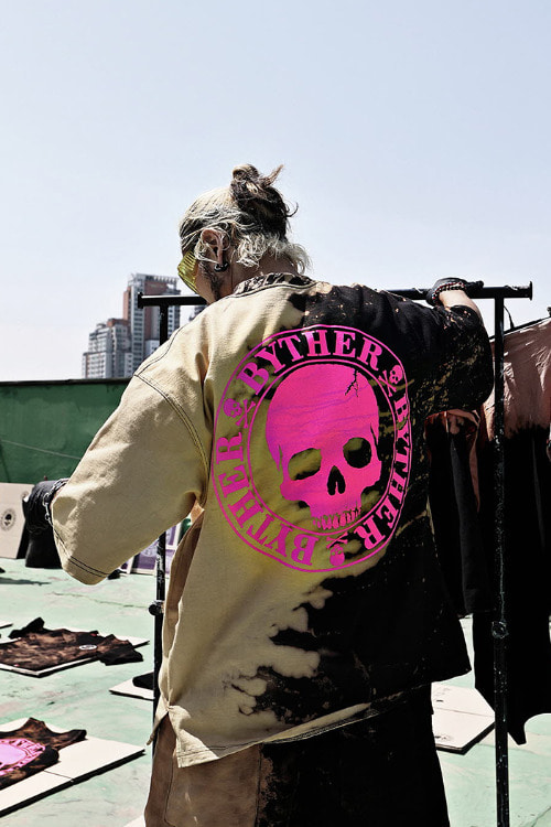 ByTheR Custom Pink Skull Logo Side Bleach Short Sleeve Tee Black