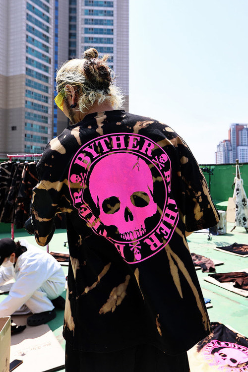 ByTheR Custom Pink Skull Logo Spin Bleach Short Sleeve Tee Black