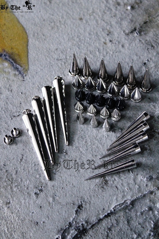 ByTheR Attachable Customizing Screw Type Studded Metal Spikes