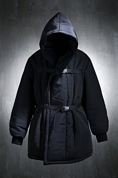 ByTheR two-buckle hooded cape padding