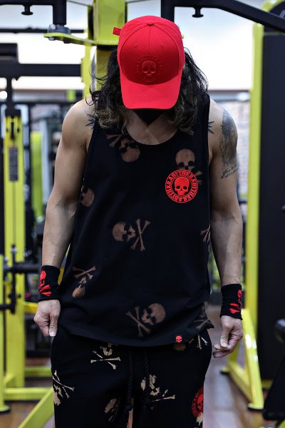 ByTheRByTheR Custom Multi-Skull Logo Bleach Red Embossed Nasi(Fitness Look)