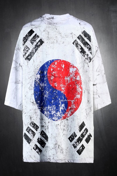 ByTheRByTheR Custom Rough Painting Korean Taegeukgi Short Sleeve Tee White