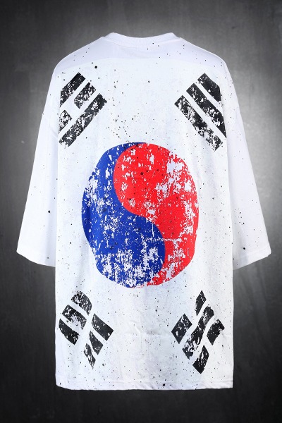 ByTheRByTheR Custom Dot Painting Korean Taegeukgi Short Sleeve Tee White