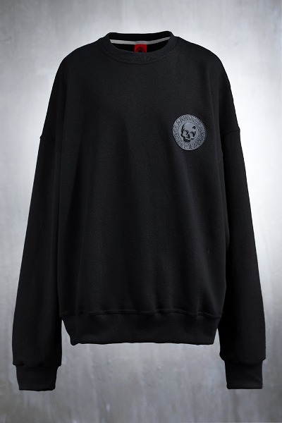 ByTheR Skull Louver Patch Loose Fit Sweatshirt
