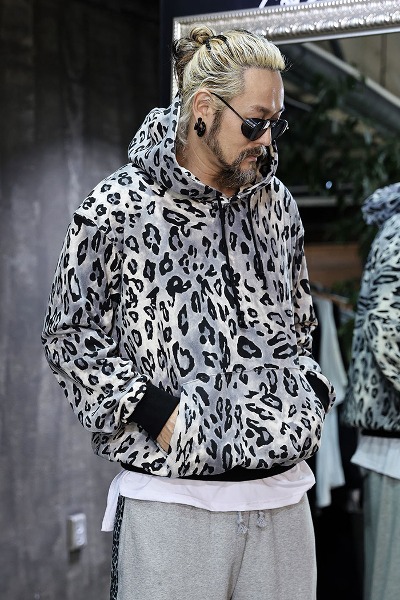 Washed leopard pattern loose fit hoodie