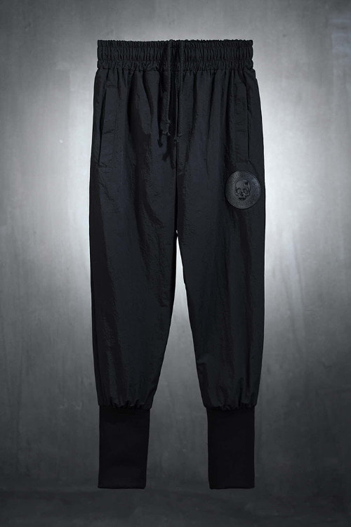 ByTheR Skull Louver Patch Soft Woven Jogger Pants Black