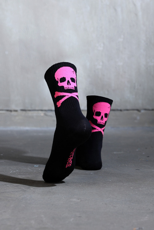 ByTheRByTheR Bag Pink Skull Logo Socks