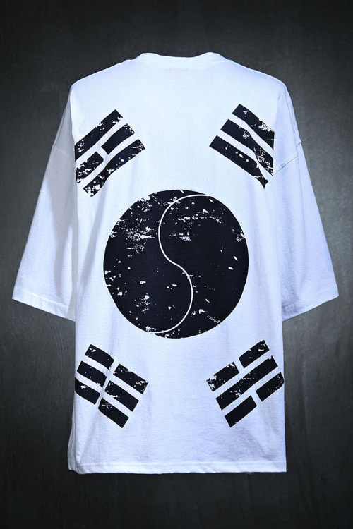 ByTheR Korea Black Taegeukgi Loose Fit Short Sleeve T-Shirt White