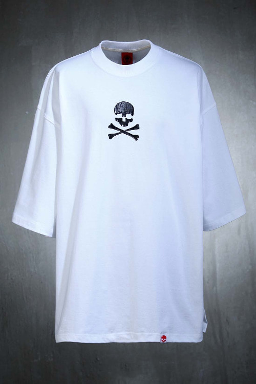 ByTheRByTheR Center Skull Bold Painting Short Sleeve T-Shirt White