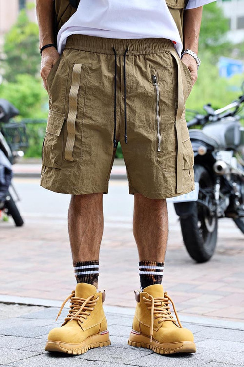 front strap cargo shorts