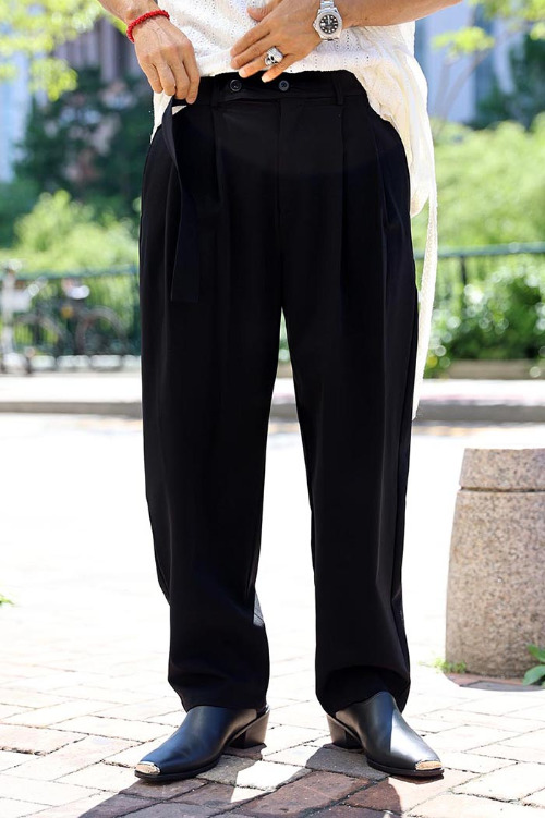Double button belted loose fit slacks