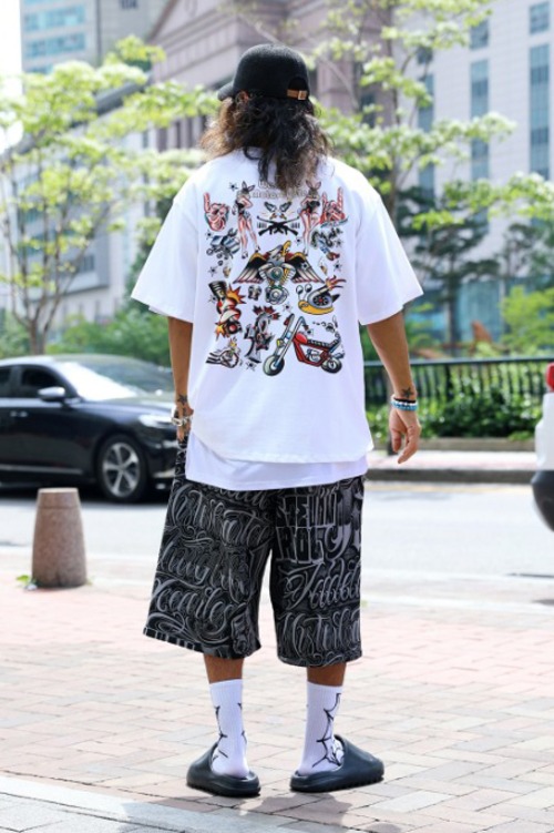 DAILY LOOK (The R)