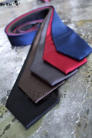 Diagonal Solid Necktie