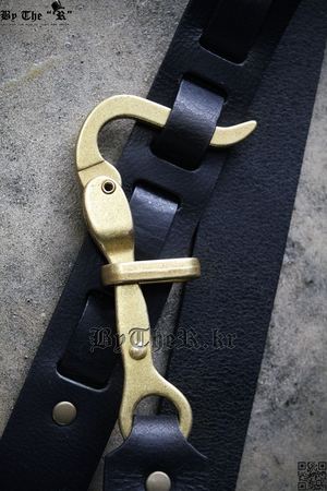 Hook metal buckle leather belt