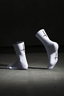ByTheRProjectR cross-logo heavy-neck socks