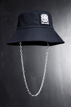 ByTheRMukha Square Embroidered Patch Light Chain Bucket Hat