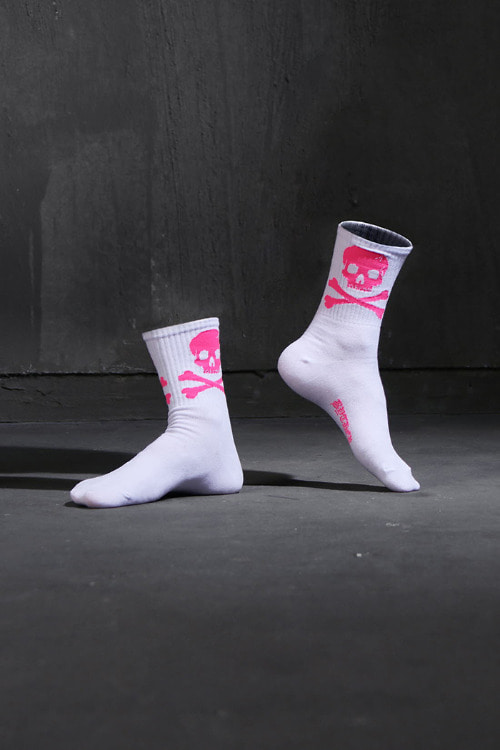 ByTheRByTheR Side Pink Skeleton Camphor Socks