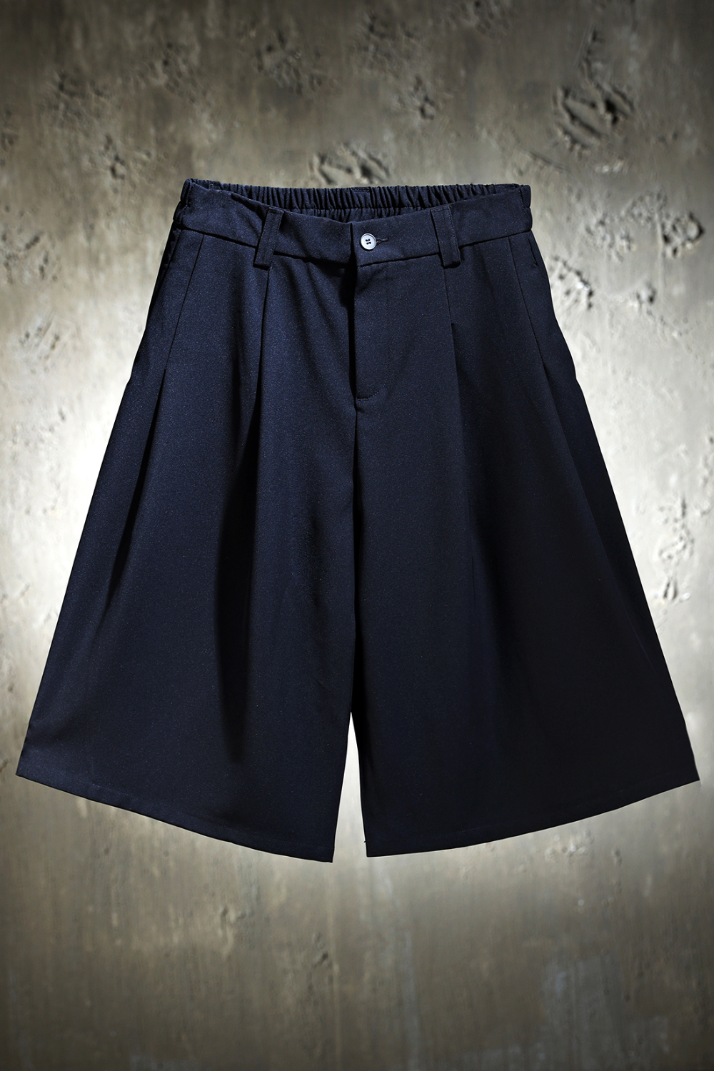 短褲 charcoal 彩色圖像-S26L3