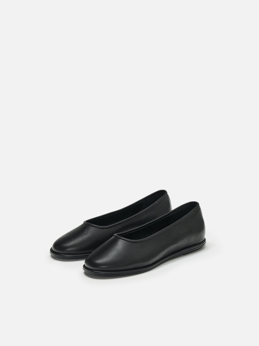 Danghye flat shoes Black,로서울