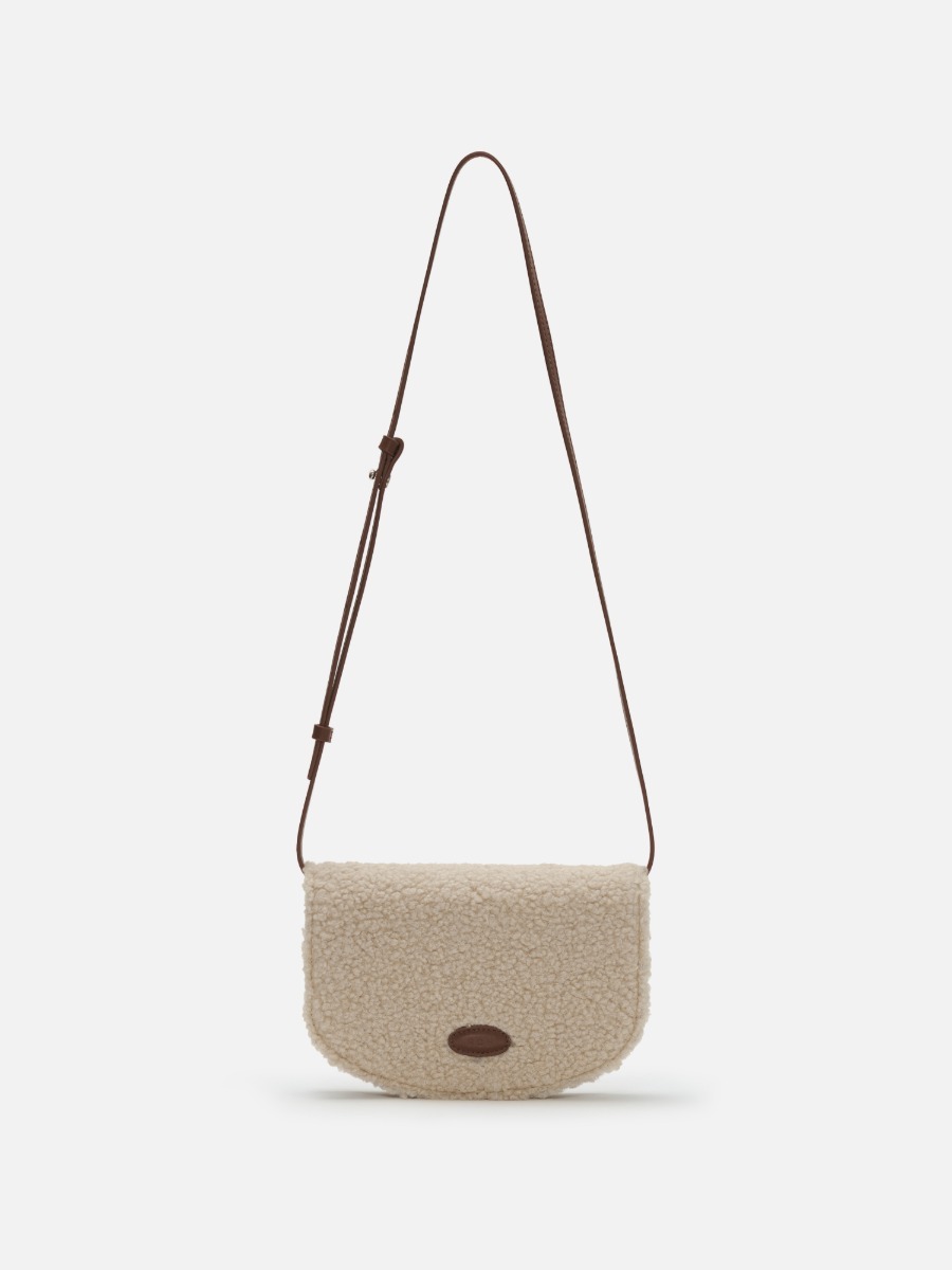ショルダーバッグ・ポシェット ^ROH SEOUL^ Mini Saddle bag Fluffy Beige RLL24FG6QBE 로서울