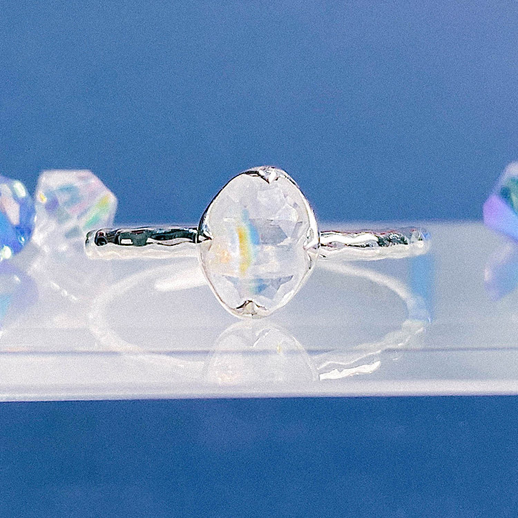 [Silver 925] Rainbow Moonstone Shield Ring