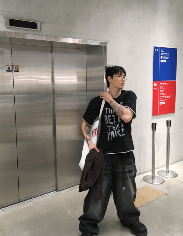 HOLY IN CODE セットアップ 韓国 ファッション 通販 - HOLY IN CODE 日本公式サイト