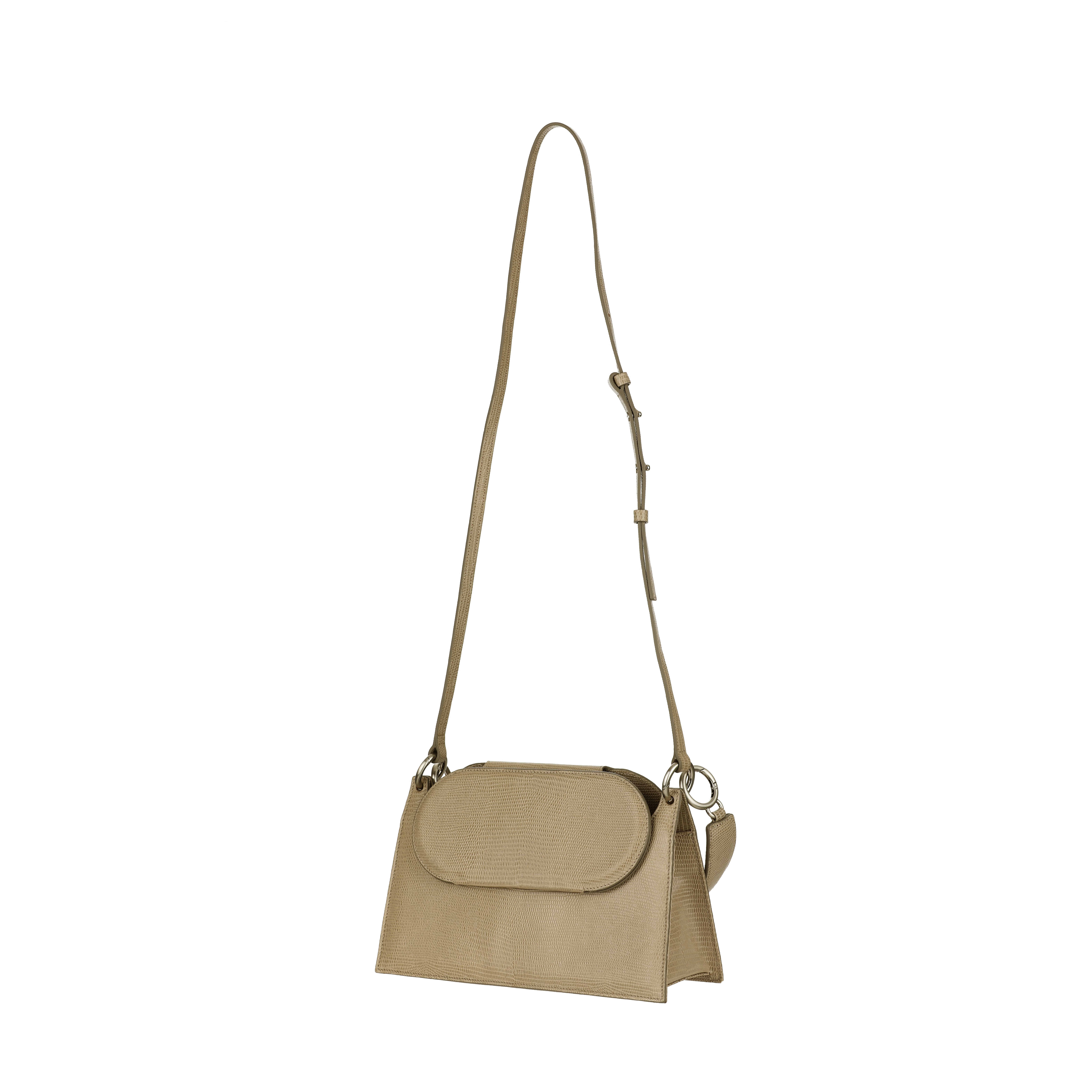 ★送料・関税込★HYETHE★EGGSHELL MIRROR SHOULDER BAG★ EGGSHELL MIRROR SHOULDER BAG_BEIGE - 쇼핑몰 이름