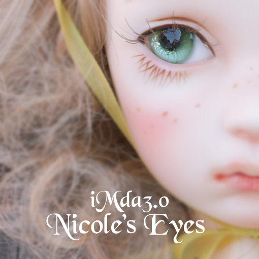Nicole&#039;s eyes (14mm)