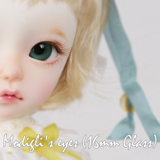 Modigli&#039;s eyes (16mm Glass)