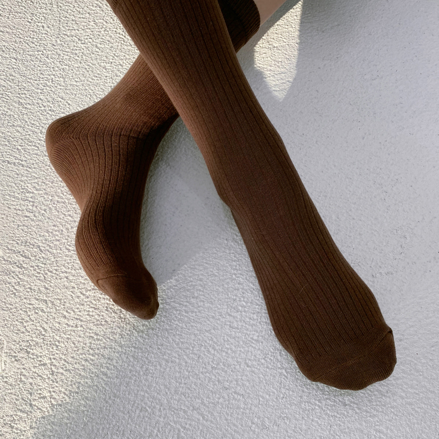 Basic Calf-High Ribbed Socks