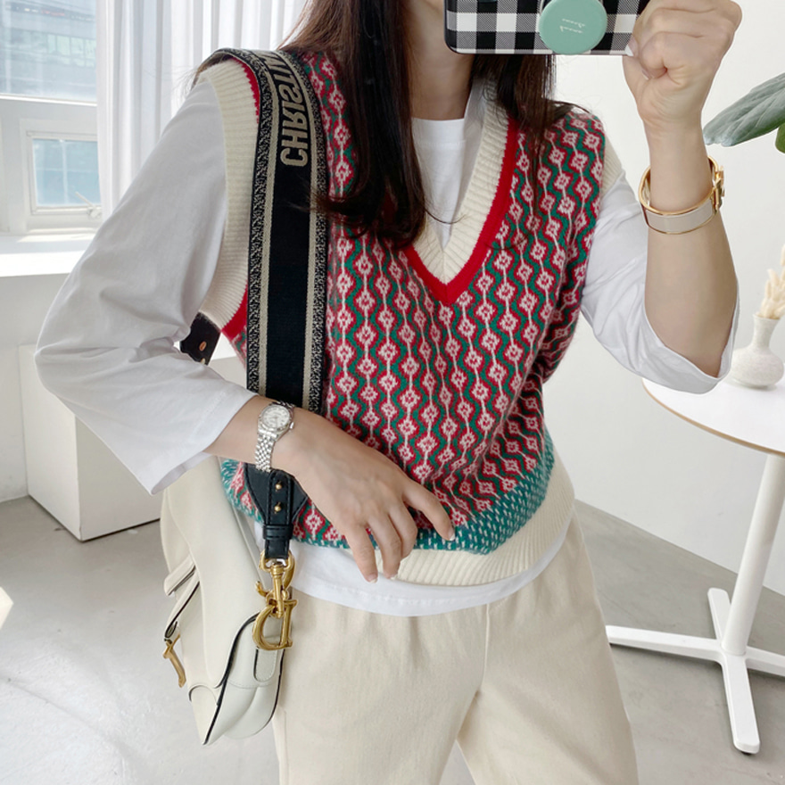 Color-Blocked Patterned Knit Vest