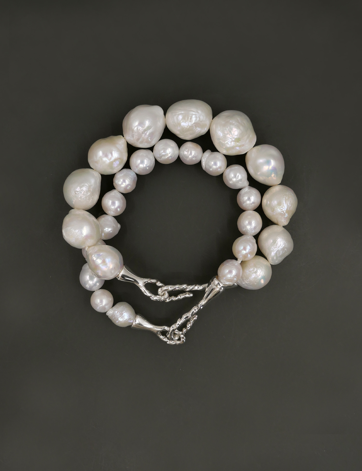 Modern Wave Pearl Bracelet