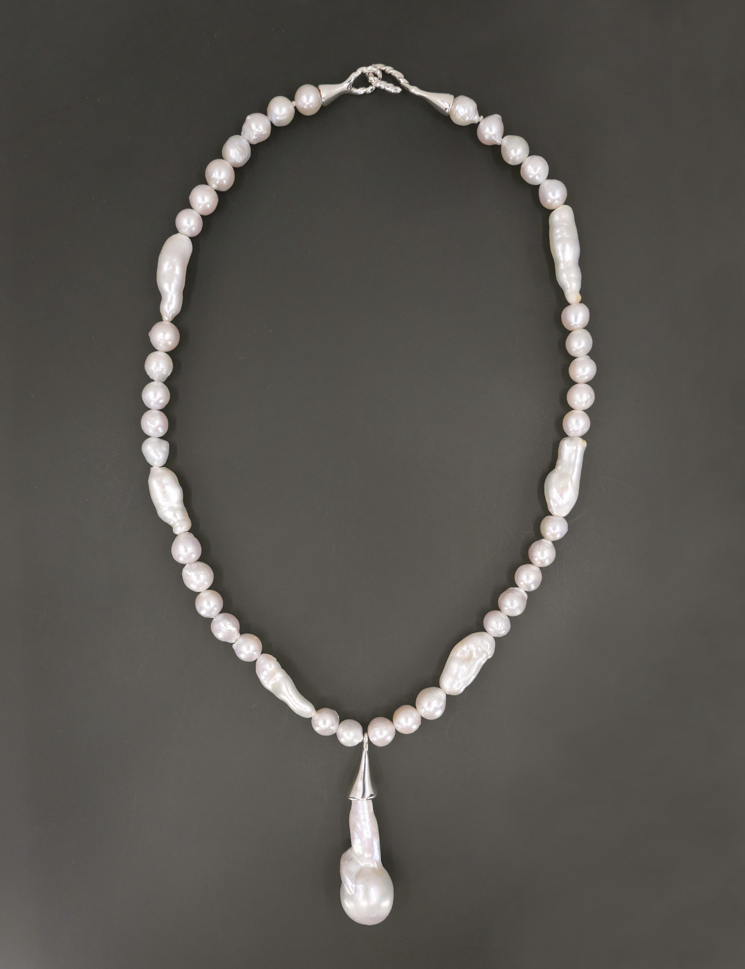 Baroque Pearl Pendant Classic Necklace
