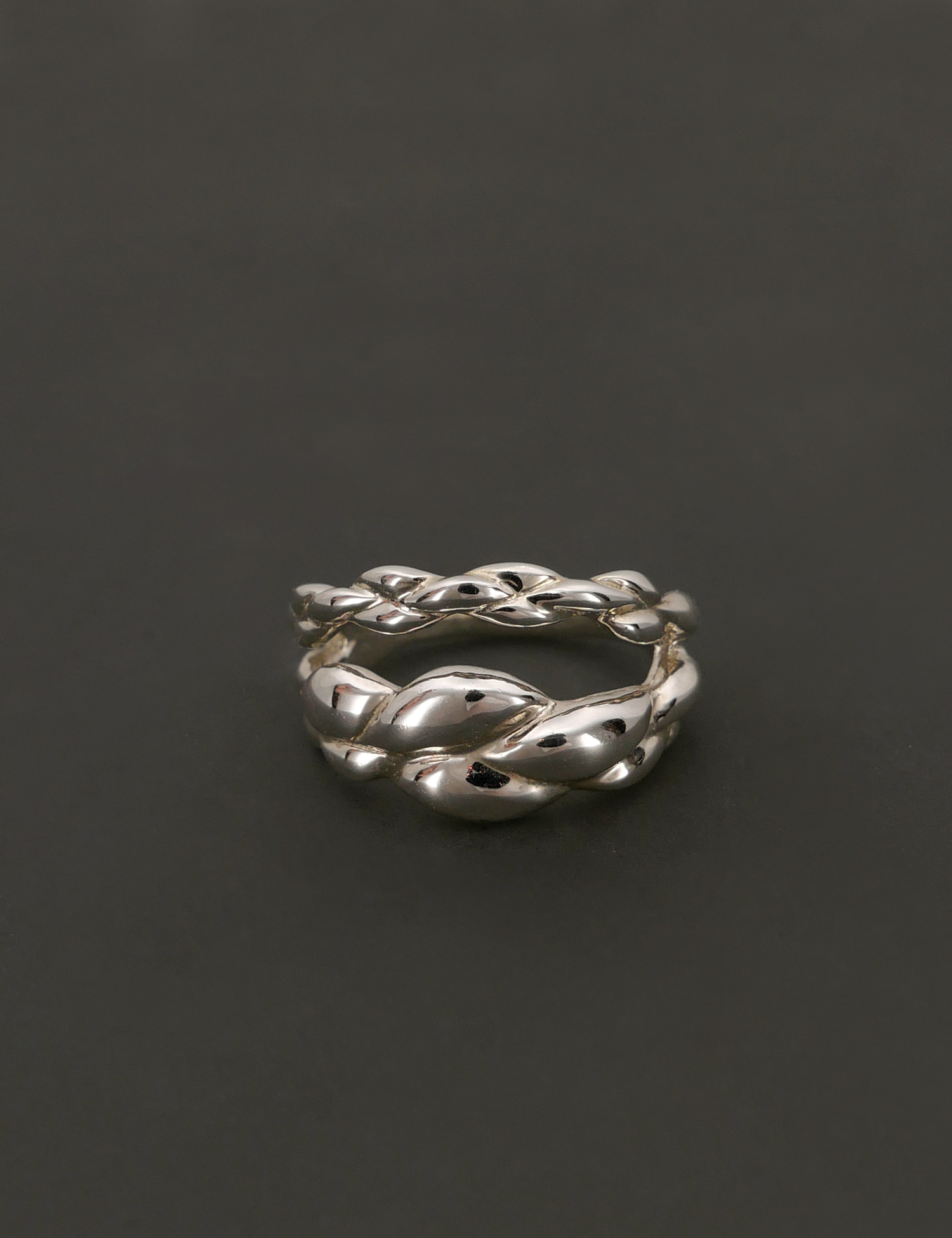 Twist Rope Double Ring