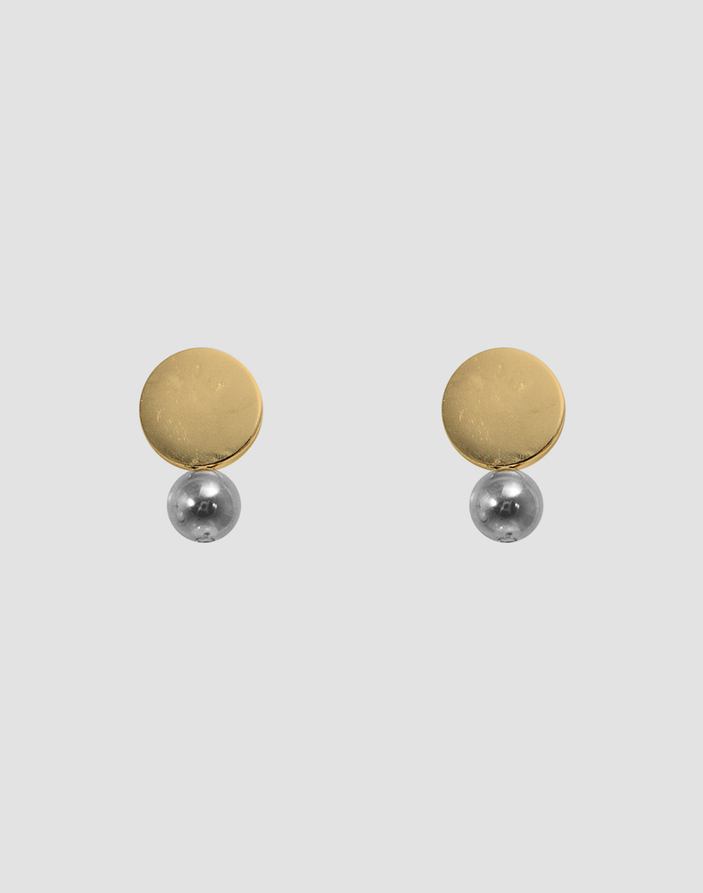 Gold circle ball Earring