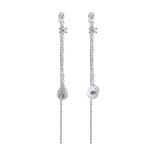 Baroque Pearl With Crystal Line Long Drop Earrings/바로크 펄 위드 크리스탈 라인 롱 드롭 귀걸이