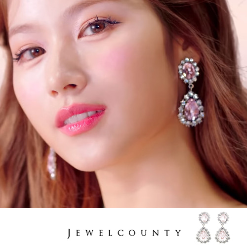 &quot;I Can&#039;t Stop Me&quot; Music Video Twice Sana Earrings