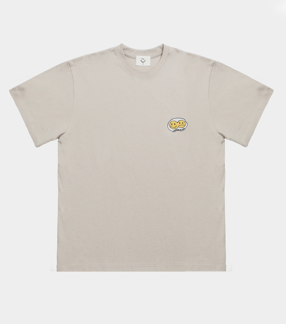 OOPS&amp;OUCH Beige Twin Egg Print Tee
