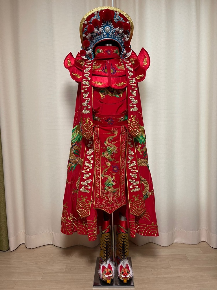 [맞춤 제작] 일본으로 수출하는 변검 공연 의상 세트입니다 This Is A Set Of Costumes For A Bian Lian Performance Exported To Japan[맞춤 제작] 일본으로 수출하는 변검 공연 의상 세트입니다 This Is A Set Of Costumes For A Bian Lian Performance Exported To Japan