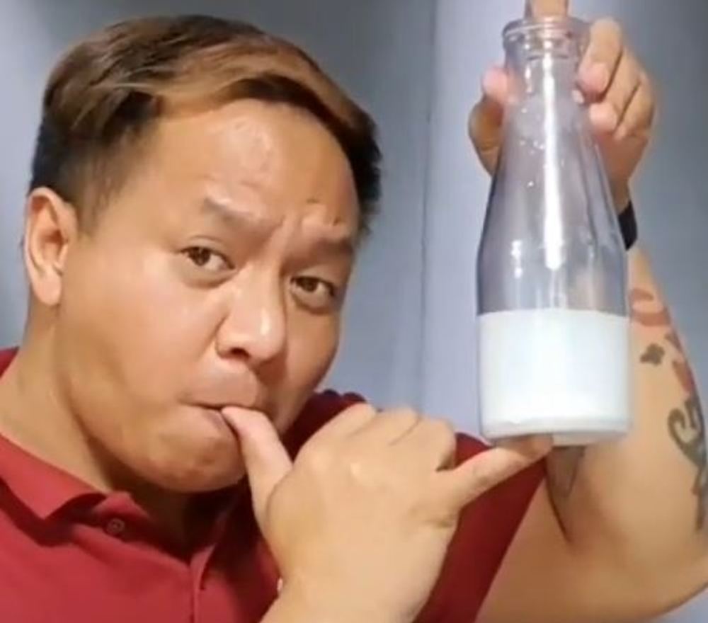 증발하는 우유병 Evaporated Milk Bottle증발하는 우유병 Evaporated Milk Bottle