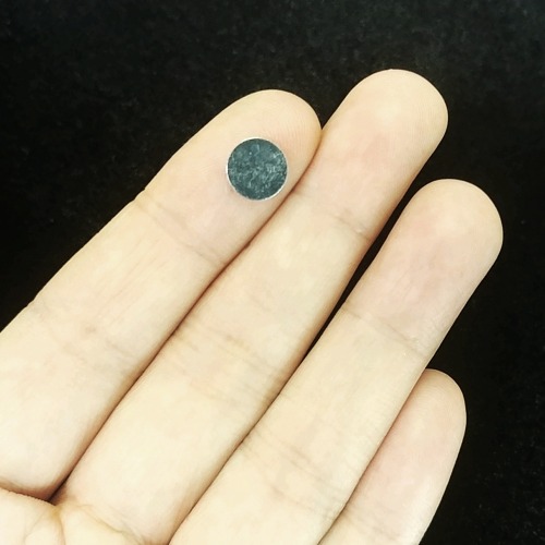 Neodymium magnet * Diameter 8mm * Thickness 0.5mm (100 pieces per set)