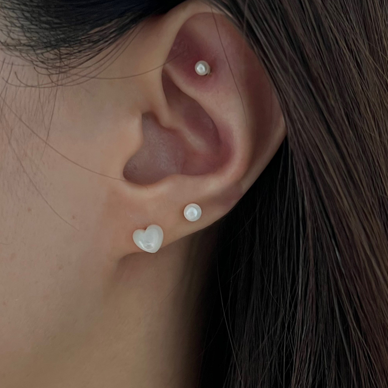 &#039;The rose&#039; heart earrings
