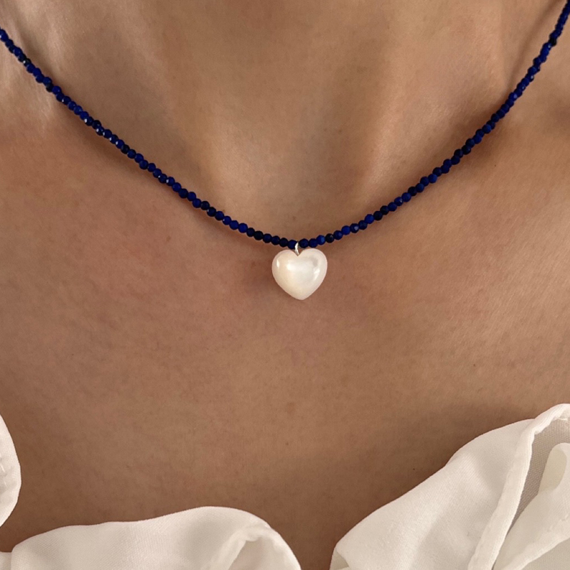 &#039;The rose&#039; heart necklace-blue