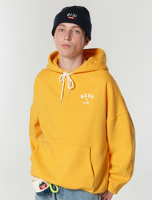 5252 ARCH LOGO HOODIE_yellow
