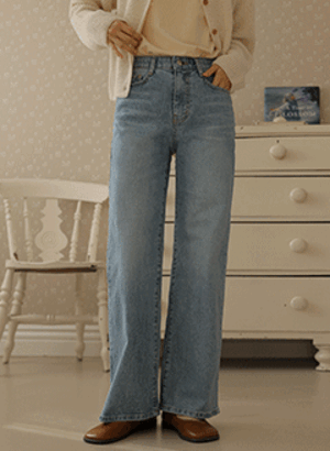 韓國修身淺藍直筒牛仔褲