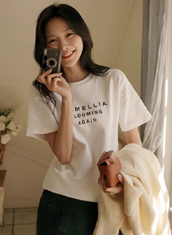 カメラ ピーチフリース レタリング 半袖 Tシャツ 韓国