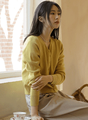 韓國粉感微短版針織外套