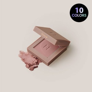 hince New Depth Eyeshadow 3g showing refined texture and natural color mood.