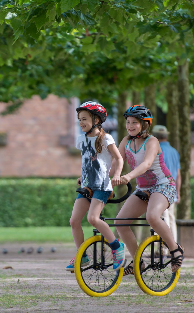 QU-AX Twin Unicycle（20インチ ×2 / 連結・単体利用可） - UnicycleJapan