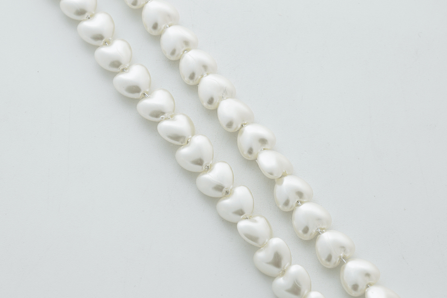 [M18-G3] Acrylic heart pearl, Acrylic, Heart pearl, Wholesale jewelry makings, Imitation pearl beads, 1 strand (approx. 140 pcs)